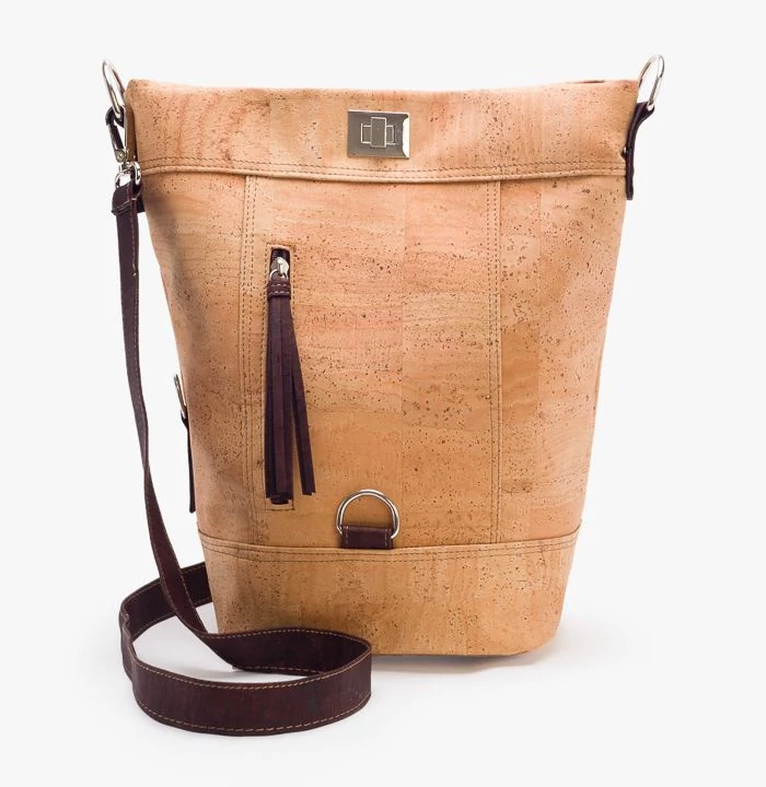 ★TOUT Y EST★ Dolcetto Square Crossbody Bag Olive Brown P3A Tan Italian Leather Crossbody Camera Bag / Handbag with
